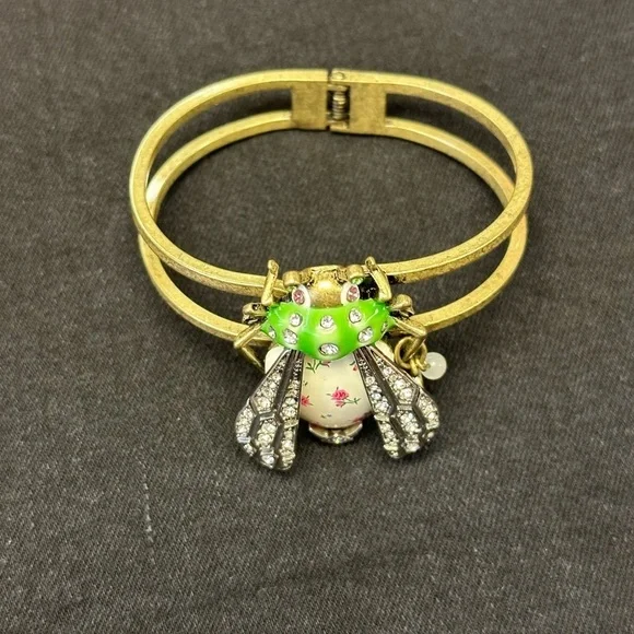 Betsey Johnson Vintage Critters Art Deco Rosebud Bug Fly Hinged Bangle Bracelet - Picture 2 of 3